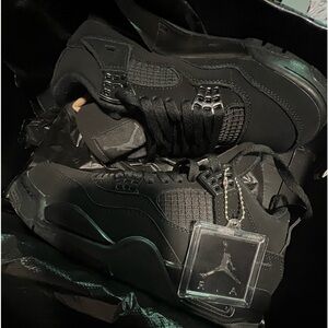 7 mens Jordan 4 Black Cats